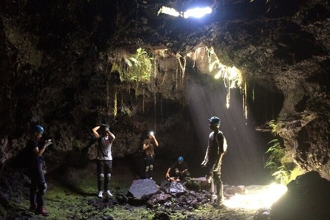 Guided tour of the 2004 lava tunnels - Why This Tour Works