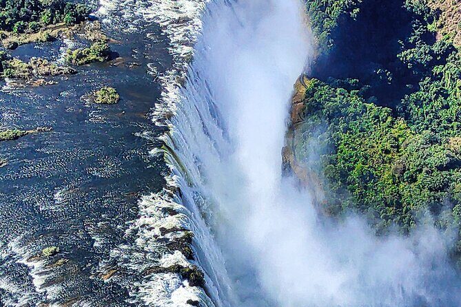 Guided Tour of the Falls (ZIM side) Wildlife Safari, by Savannah - Practical Details and Tips