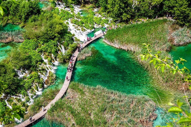 Guided transfer from Zagreb to Split with Plitvice Lakes stop - The Transport Experience