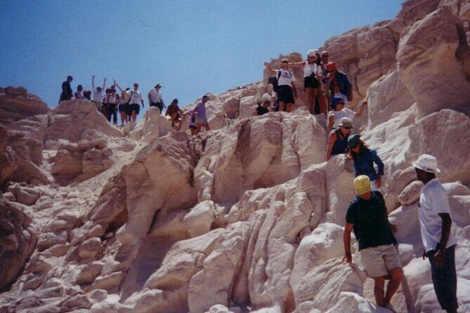 Half Day Giza Pyramids Tour and Great Sphinx - FAQs