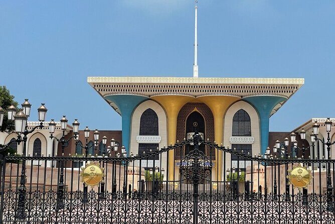 Half-Day Private Guided Muscat City Sightseeing Tour - In-Depth Breakdown of the Itinerary