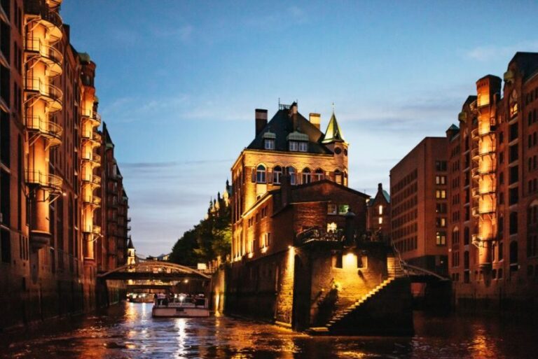 Hamburg: 1-Hour Evening Harbor Lights Cruise - Practical Details and Tips for a Smooth Journey