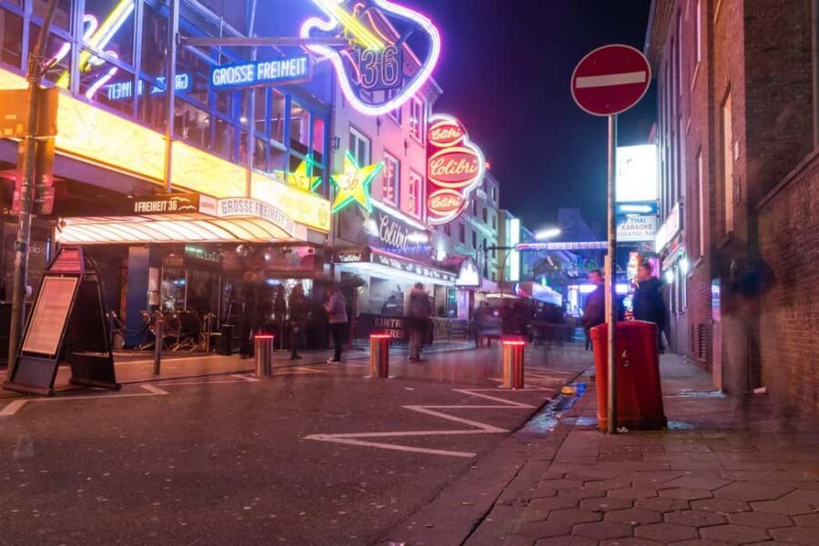 Hamburg: Kiez & Dollhouse: The legendary Reeperbahn tour - Why This Tour Is Worth Considering