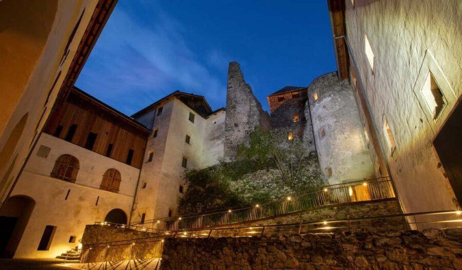Heinfels Castle: An exclusive guided tour by night - Why This Tour Stands Out