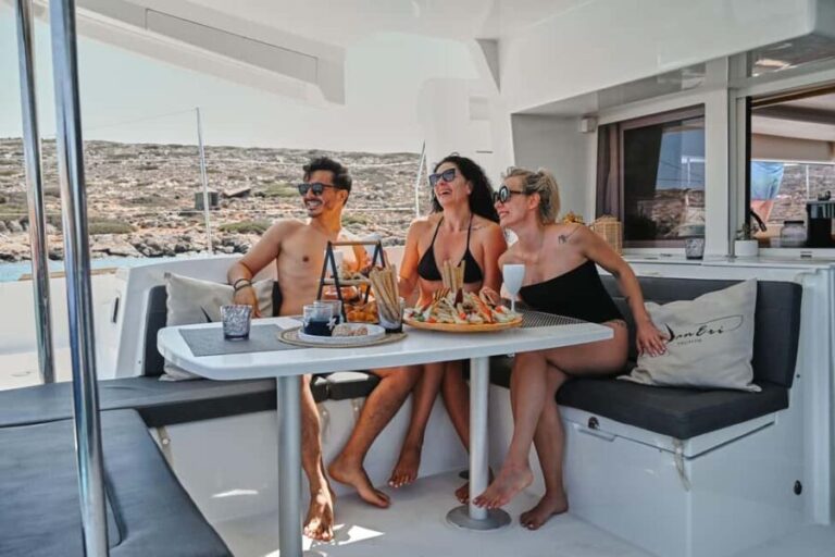 Heraklion Luxury Catamaran to Dia: Gourmet Lunch & Open Bar - Who Will Love This Tour?