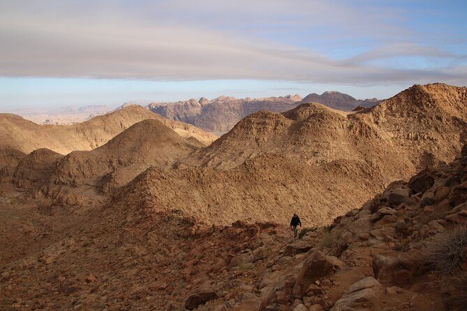 Hike to Jordan Highest Mountain, Umm Ad Dami with Meal and Stay - The Climb to Jebel Umm Ad Dami