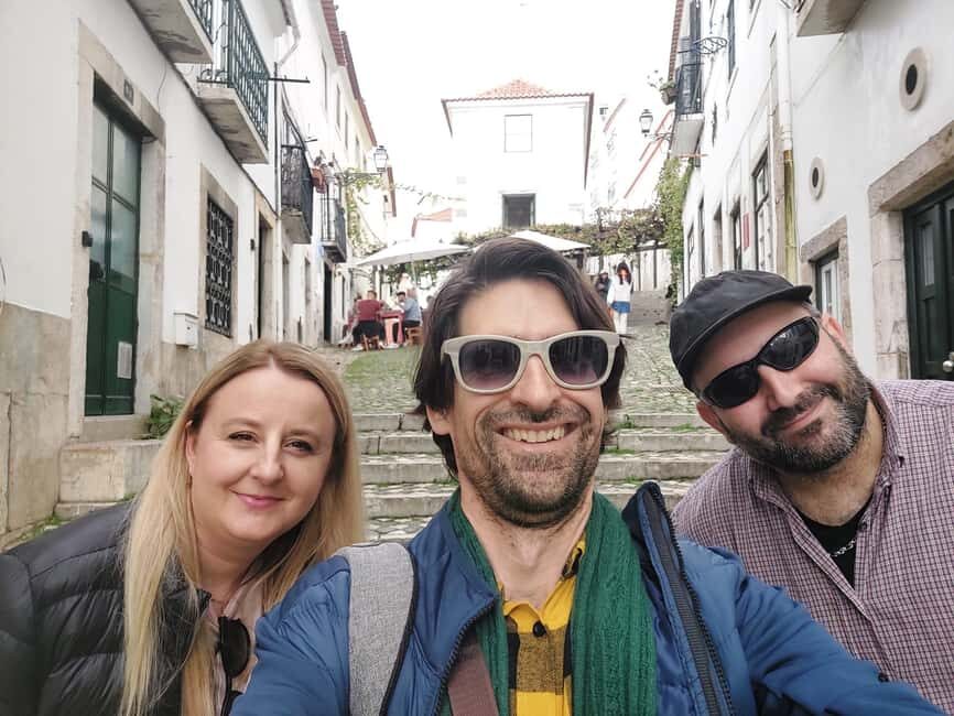 Historical walking tour in Alfama - Practical Details and What to Expect