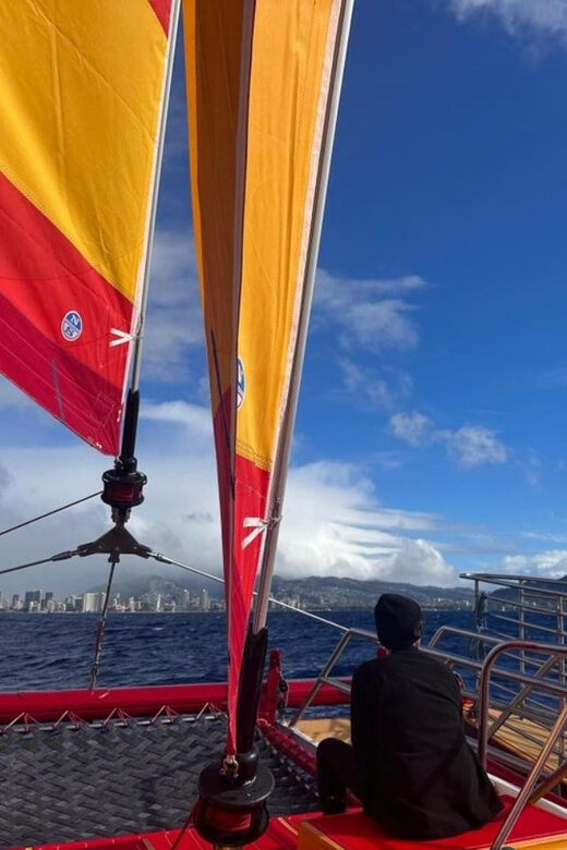 Honolulu: South Shore Open Sail - The Departure and Meeting Point