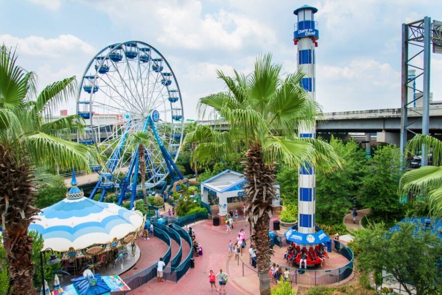 Houston: Downtown Aquarium All Day Pass - Who Will Love This Experience?