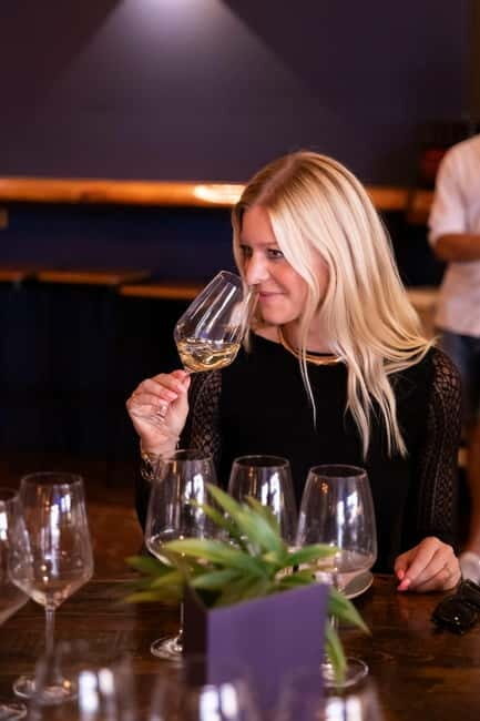 IBIZA Wine Tour: Wine Tasting + TAPAS + Olive Oil+ Transport - Why This Tour Might Be the Right Choice for You