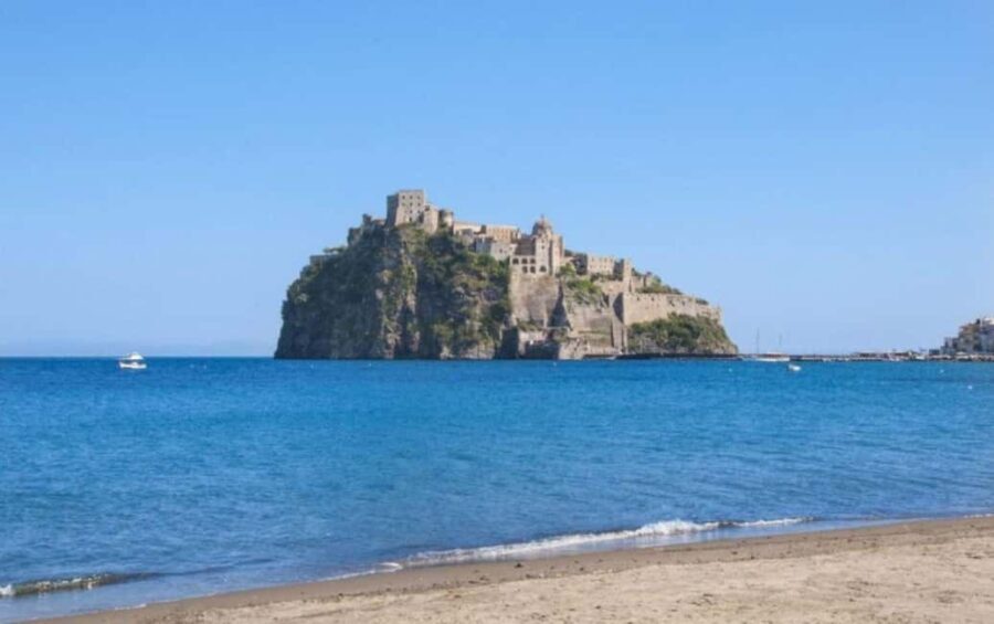 Ischia: Uncover Paradise by a Bus or Boat Tour - What to Expect and Practical Tips