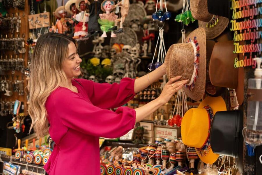 Istanbul: Grand Bazaar Shopping Tour & Shopping Assistant - What Makes This Tour Stand Out