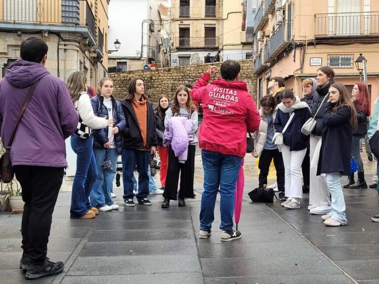 Jaén esencial+entradas Catedral, Refugio, Baños Árabes en 3h - Practical Details and Value