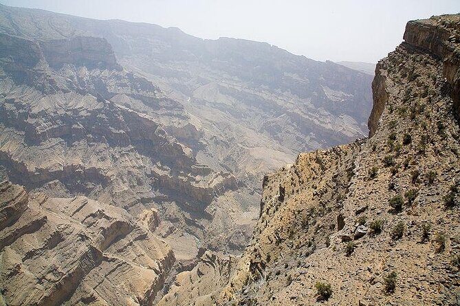 Jebel Shams, Balcony Walk & Al Hamra Village - Guide Knowledge and Authentic Insights