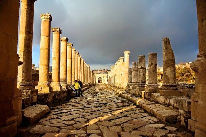 Jerash Half-Day Tour From Amman - The Arrival at Jerash: Step into the Roman World