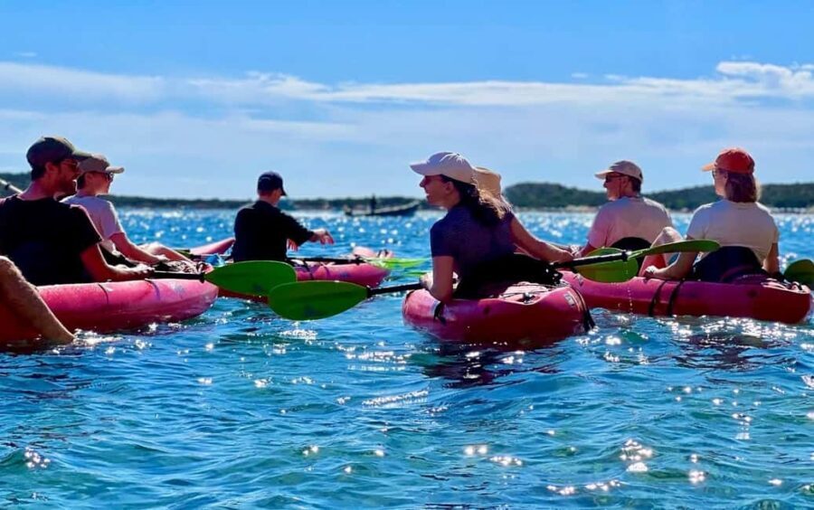 Kayak Tour La Maddalena with Snorkeling and Typical Aperitif - The Experience and Guides
