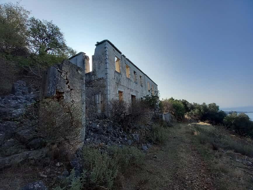 Kefalonia: Old Farsa Village Morning Walking Tour - Final Thoughts