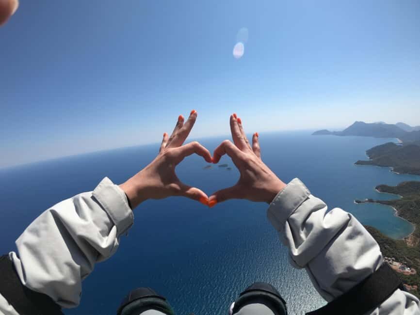 Kemer: Paragliding with Hotel Transfer & Cable Car - Introduction to the Experience