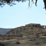Knossos Palace Private Tour with Licensed Guide and Tickets - What To Expect During the Tour