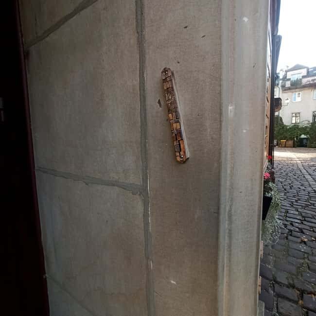 Krakow: Kazimierz Jewish Quarter Guided Walking Tour - The Christian Side of Kazimierz