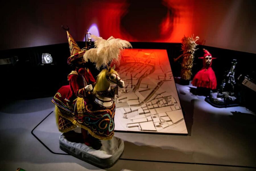 Krakow: Legends of Krakow Robot Show Entry Ticket - Who Should Consider This Experience?