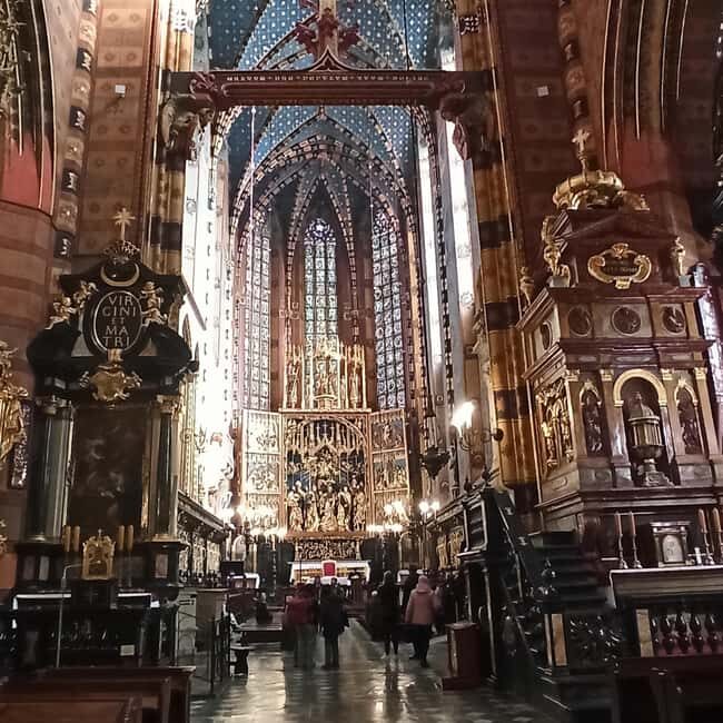 Krakow: Old Town Churches Walking Tour - Who Is This Tour Best For?