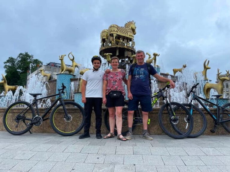 Kutaisi Bike Tour: Explore the Citys Landmarks with a Guide - The Value of a Guided Bike Tour in Kutaisi