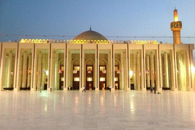 Kuwait City Guided Tour for Group Between 6to 22 Persons - Transportation and Group Dynamics