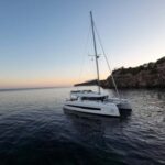 Lagos: Cliffs and Secret Caves in a Cervetti 44 Sail - Who Would Love This Tour?