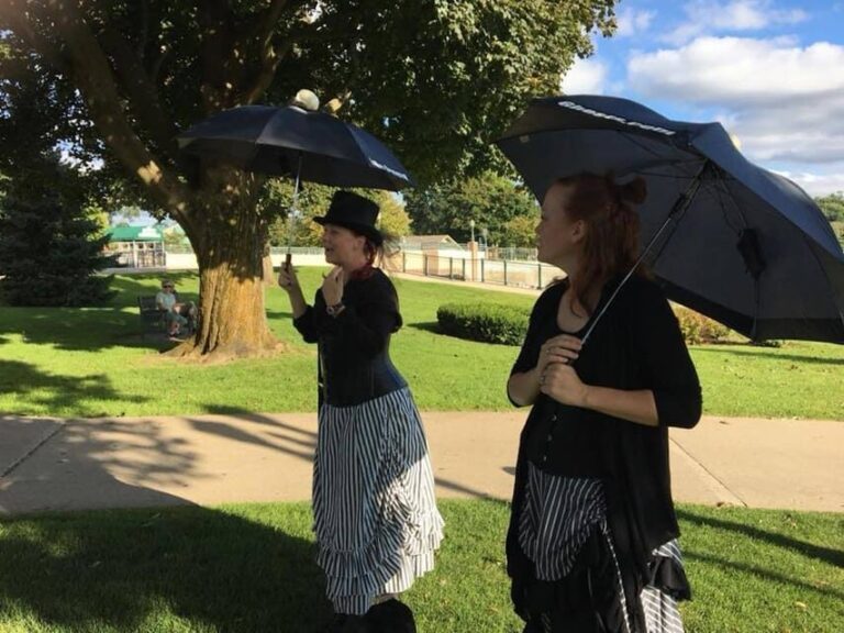Lake Geneva Ghost Walk - The Experience: What to Expect