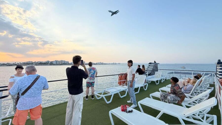 Larnaca: Disco Sunset cruise - Who Is This Cruise For?