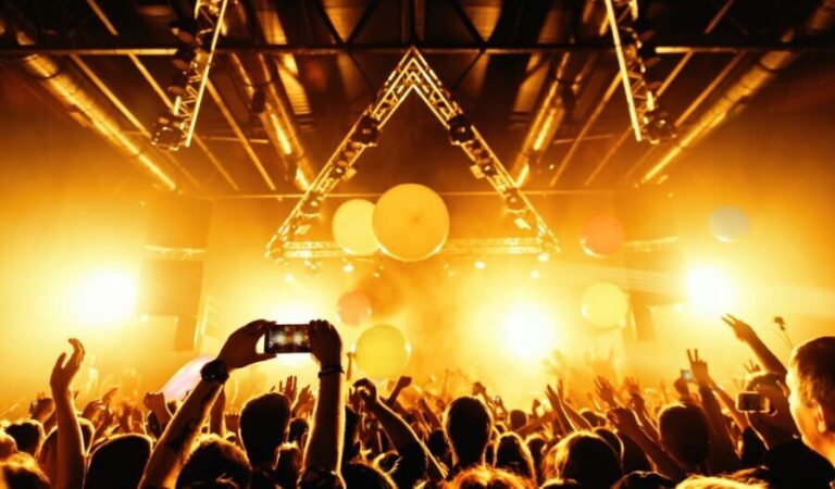 Las Vegas: Party Bus Nightclub Crawl - Detailed Breakdown of the Itinerary