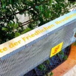 Leipzig: City Tour 2.0  Spot Past with Mobile Projections - The Value and Practicalities