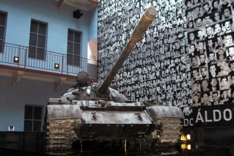 Life Behind the Iron Curtain, the communist Budapest private - Who Should Consider This Tour?