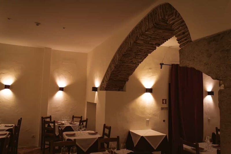 Lisbon: Dinner with Rising Stars of Fado at Canto do Poeta - Authentic Insights from Reviewers