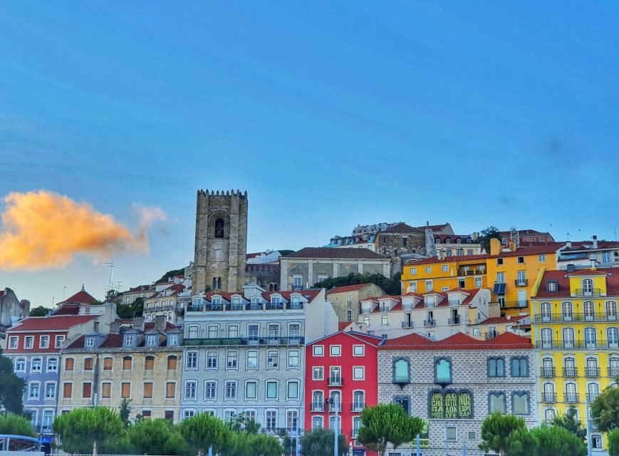 Lisbon: Half Day Complete City Highlights Tour by Tuk Tuk - Why Choose a Tuk Tuk Tour in Lisbon?