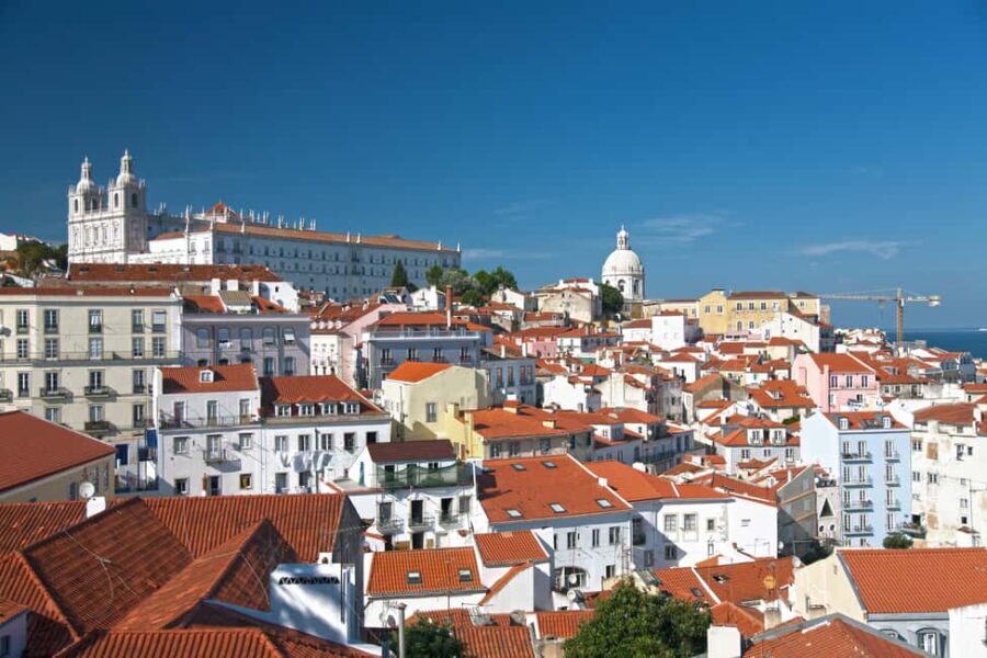 Lisbon Highlights Private Tour with Local Guide and Pickup - Itinerary Breakdown