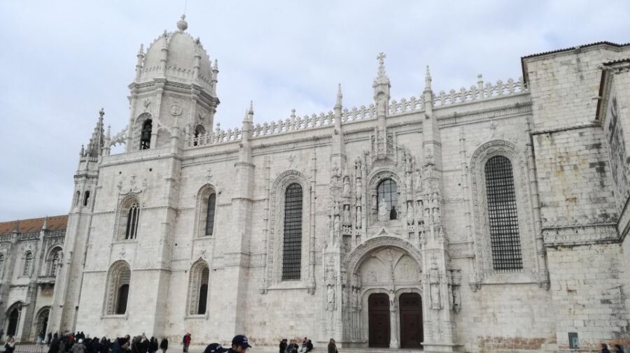 Lisbon: Jerónimos Monastery Guided Tour with Entry Ticket - Practical Details and Tips