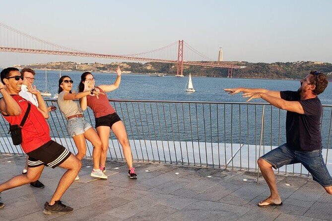 LISBON MOST COMPLETE TOUR! Also LX factory, V. Gama bridge, Expo! - Frequently Asked Questions