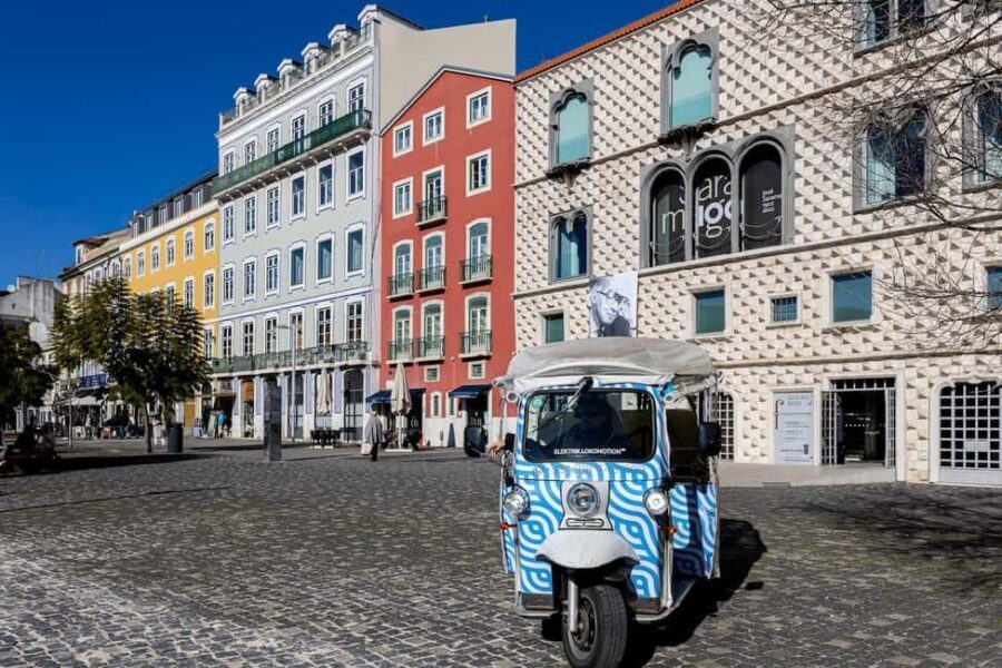 Lisbon: Old City Premium Private Guided Tour by Tuk-Tuk - Exploring Lisbon’s Historic Neighborhoods