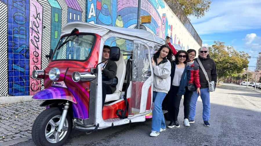 Lisbon: Old-Town Tuk-Tuk Tour - What to Expect During the Tour