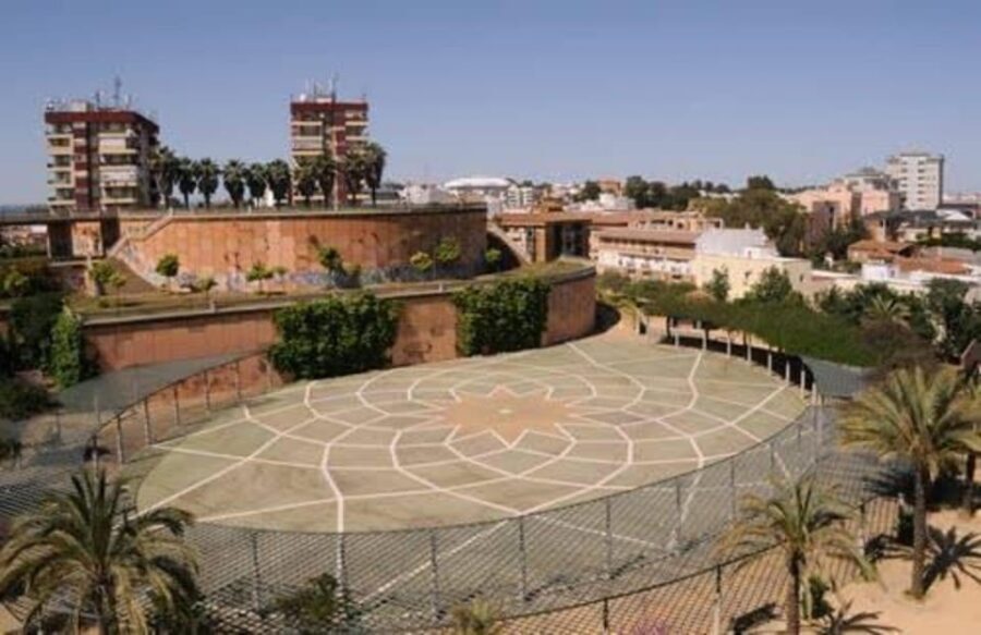 Lisbon: One-way trip to Seville up to 4 stops - Authentic Experiences and Local Flavors