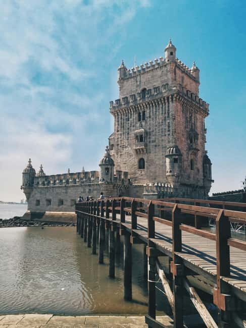 Lisbon: Private Guided Tuk-Tuk Tour with Pickup - Whats Included and What to Expect