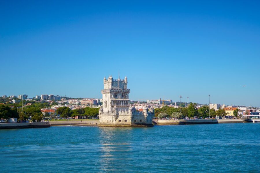 Lisbon: Tagus River Cruise with Welcome Drink - The Overall Experience: Pros and Cons
