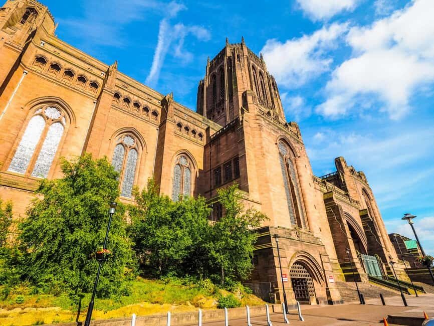 Liverpool: Express Walk with a Local - Exploring Liverpool in 60 Minutes