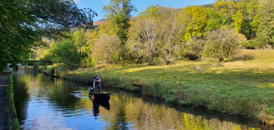Llangollen: Guided Aqueduct Canoe Tour - The Canoe Journey: From Calm Waters to Sky-High Views