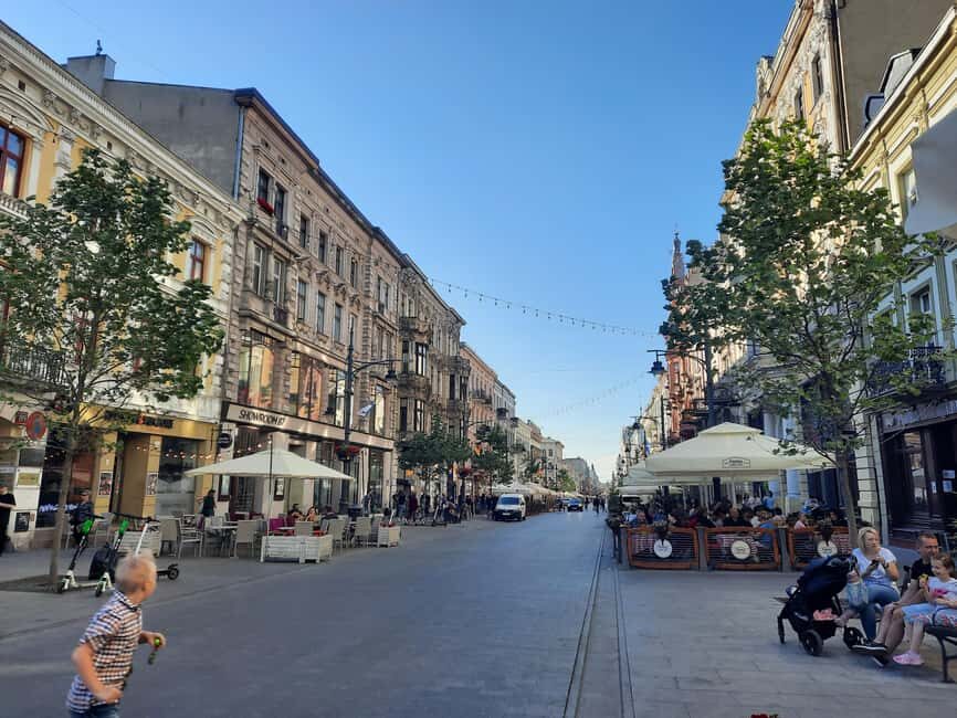 Lodz: Standard Walking Tour  2 Hours of Urban Stories - Exploring Lodz’s Industrial Roots and Vibrant Streets