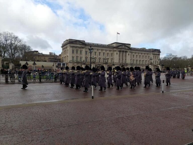 London Buckingham Palace: Changing of the Guard Walking Tour - Is This Tour Worth It?