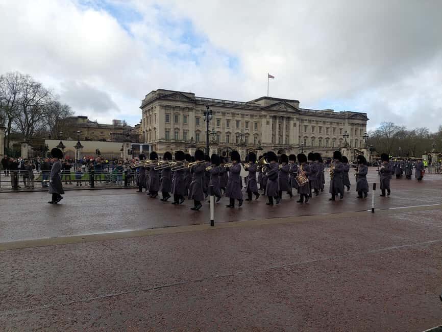 London Buckingham Palace: Changing of the Guard Walking Tour - Is This Tour Worth It?