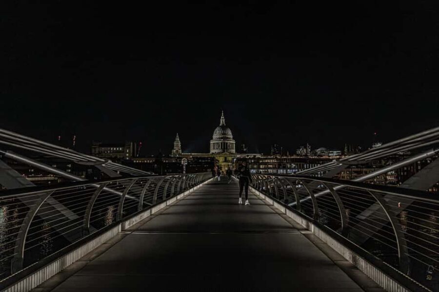 London Ghost Walking Tour: Tales of Terror & Mystery - An In-Depth Look at the London Ghost Walking Tour